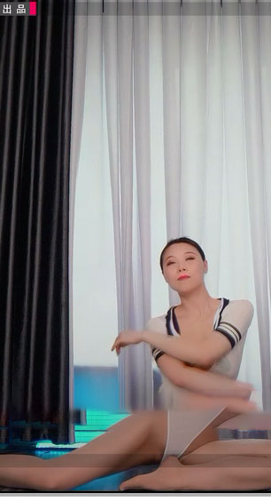 维拉 雨蒙2  22.2 GB 4K 横版+半身+竖版-预览图片
